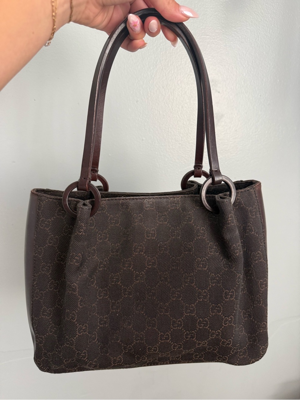 Gucci GG Canvas Ring Tote - Picture 2 of 8